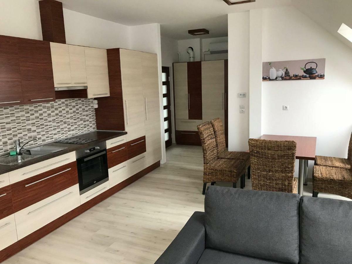 Kalvaria Apartman Apartment Baja Luaran gambar